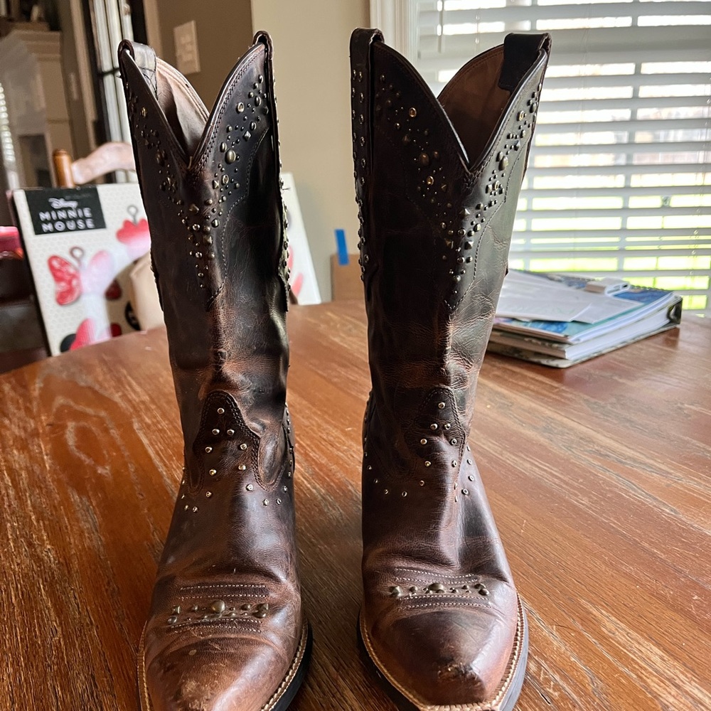 ARIAT JEWEL STUDDED BOOTS SIZE 6.5!!! Soooo cute!!!